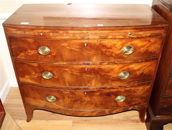 A George III mahogany bow fronted chest of drawers, W.105cm